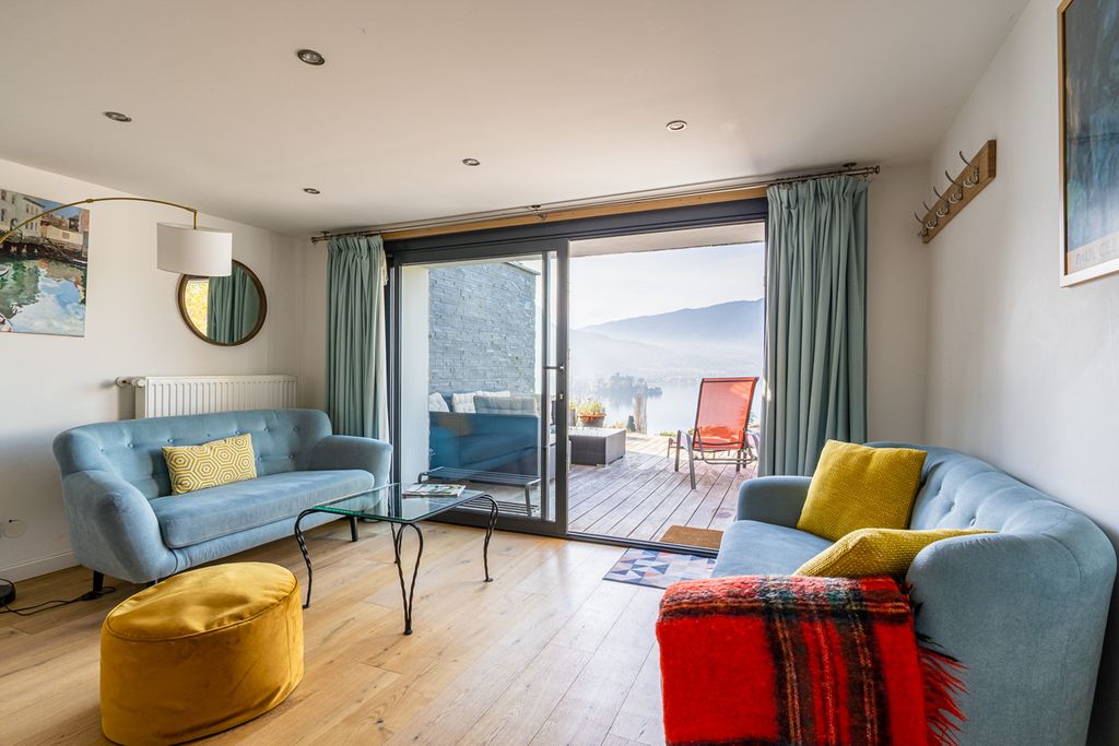 Talloires Lakehouse Lower Apartment LM OliversTravels 3