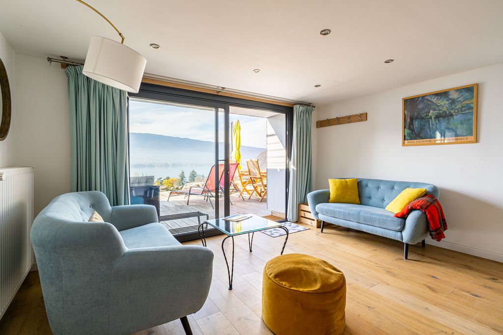 Talloires Lakehouse Lower Apartment LM OliversTravels 4