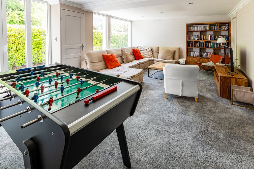 The Lakehouse Lake Annecy LM OliversTravels 4