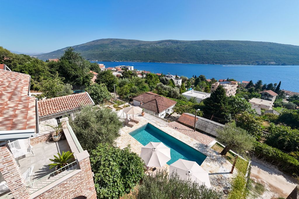 Villa Mediterraneo Kumbor Montenegro OliversTravels 2