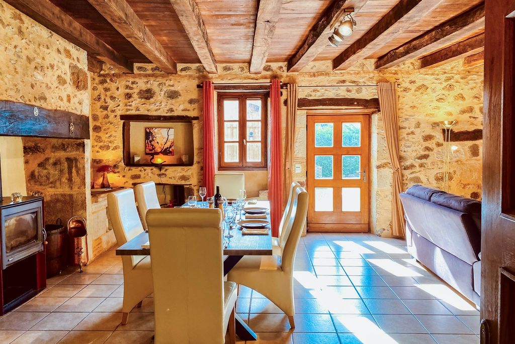 Monpazier Cottages Dordogne PF OliversTravels 4