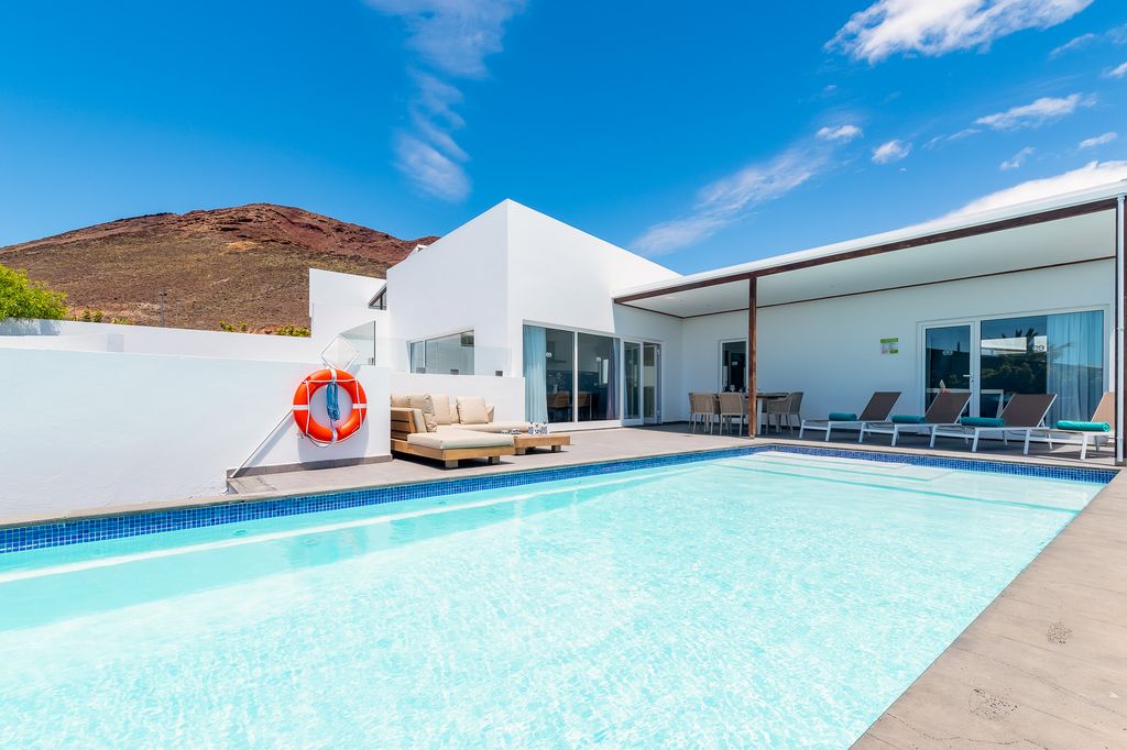 Villa Corona Tres Lanzarote OliversTravels 01