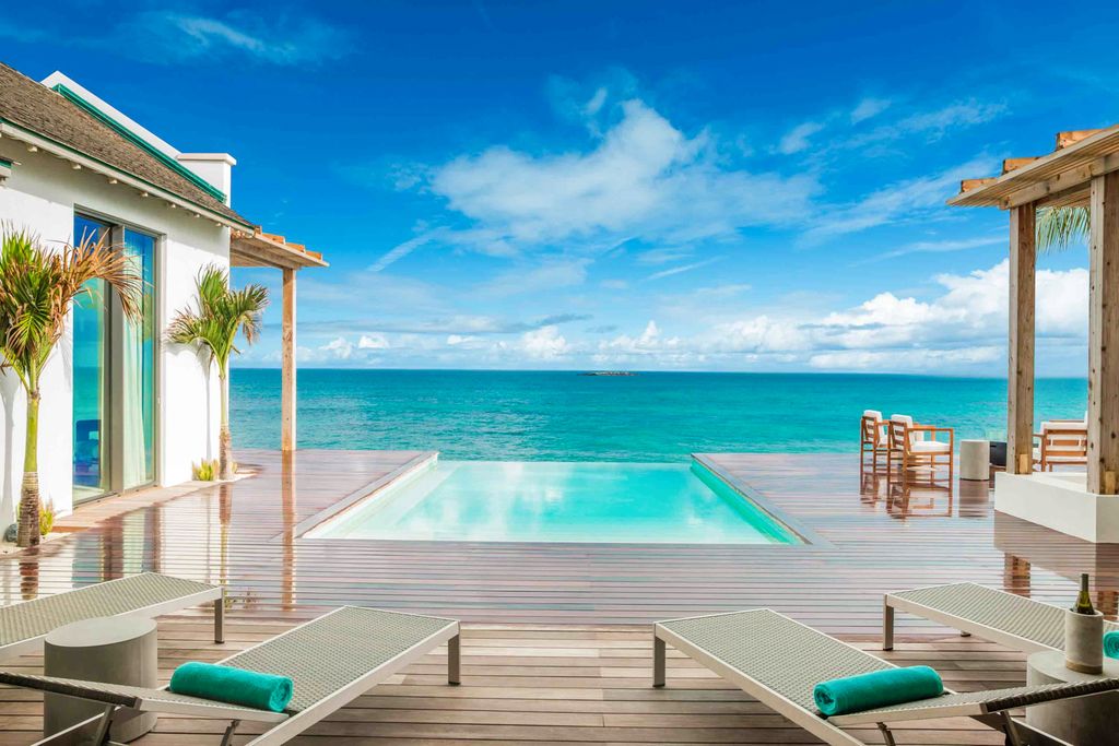 Dream Estate Amberis Cay Turks and Caicos OliversTravels 2