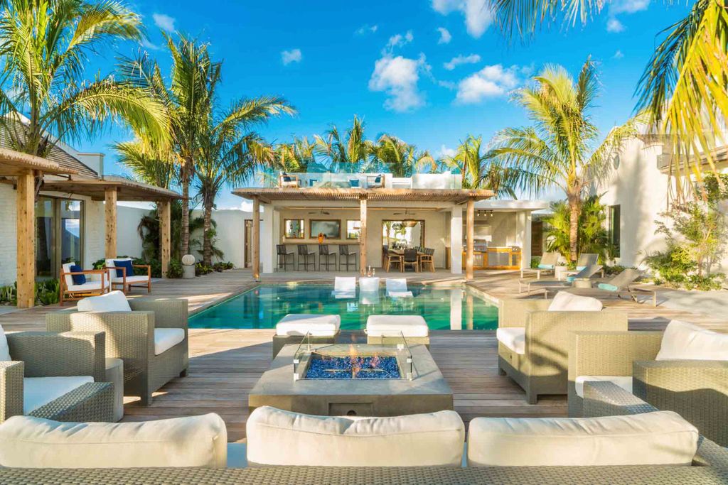 Dream Pavilion Amberis Cay Turks and Caicos OliversTravels 4