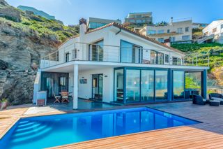 Villa Punta De La Creu Catalonia Olivers Travels 1