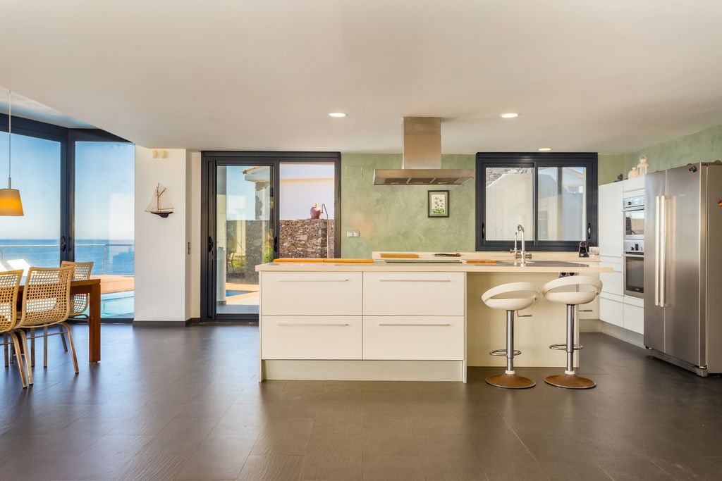 Villa Punta De La Creu Catalonia Olivers Travels 5