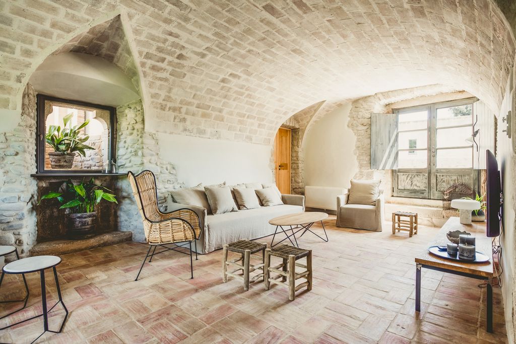 Villa Cervia Catalonia Olivers Travels 3