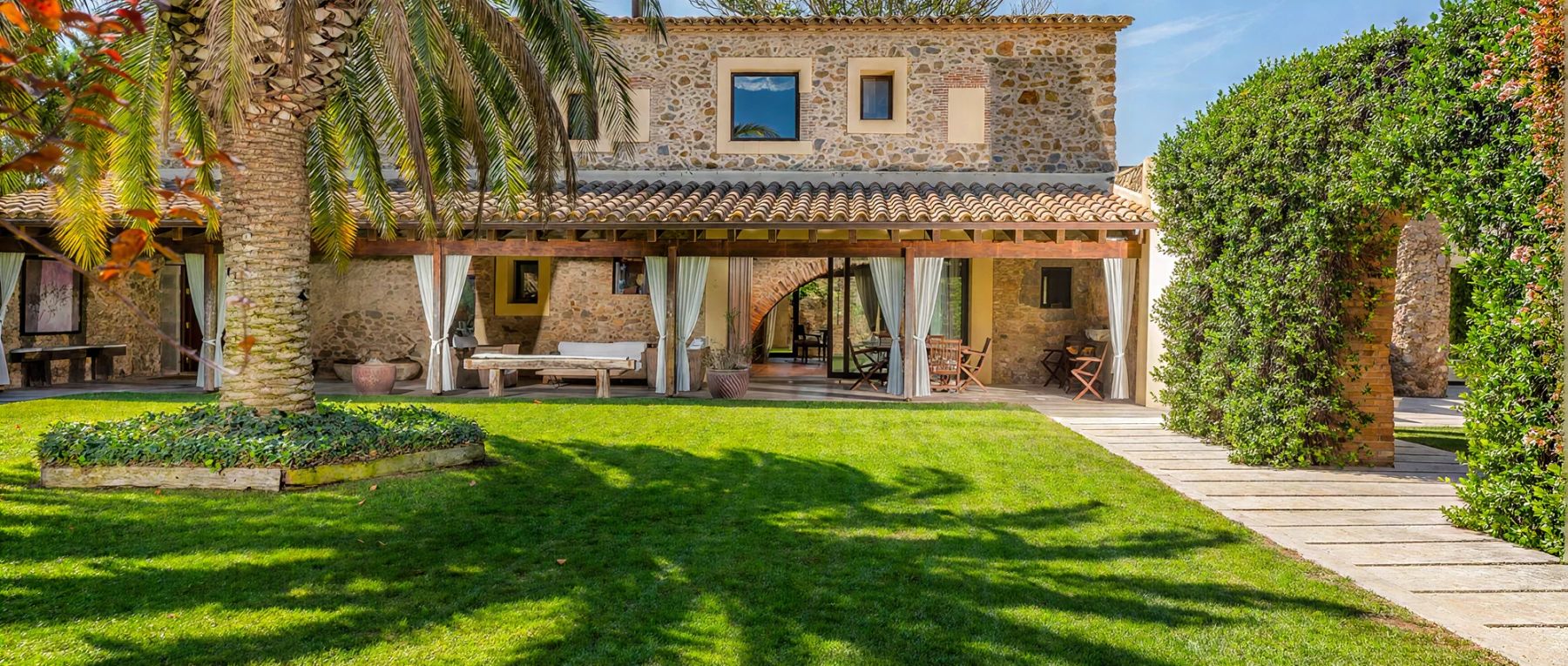 001 villa torroella catalonia olivers travels desktop center