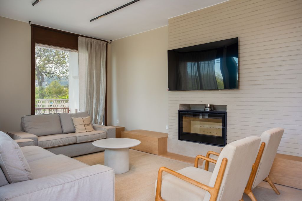 Villa Lliris Catalonia Olivers Travels 3