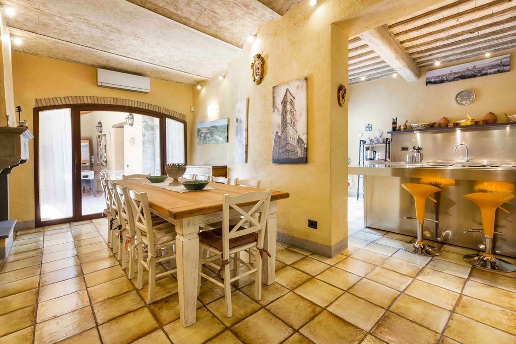 Villa Raggiola Tuscany Olivers Travels 4