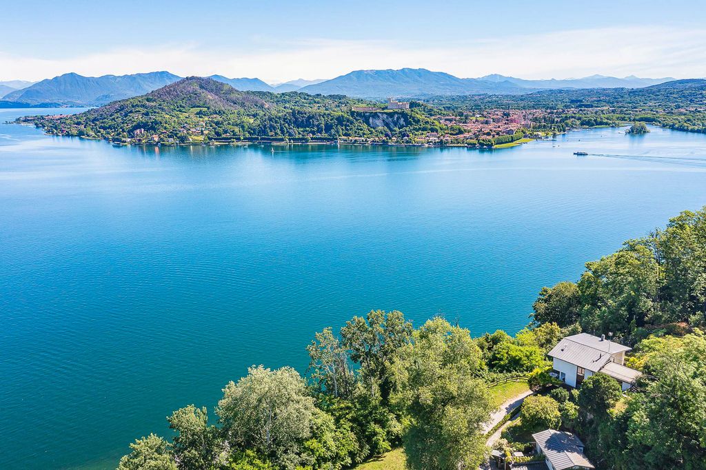 Villa Brezza Italian Lakes Olivers Travels 7