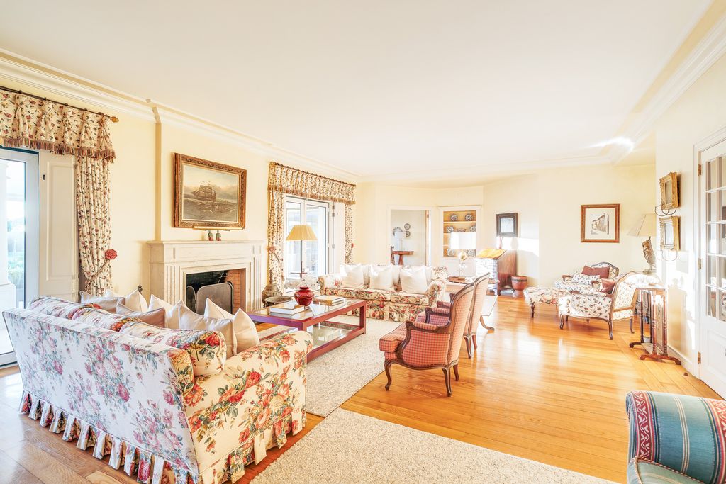 Casa Aurora Lisbon Coast OliversTravels 3