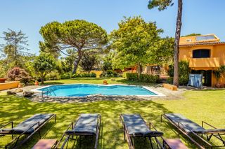 Villa Tesouro Cascais Olivers Travels 1
