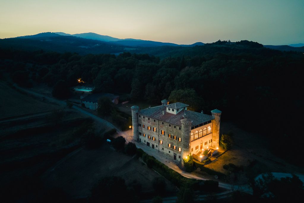 Castel Federigo Tuscany OliversTravels 1