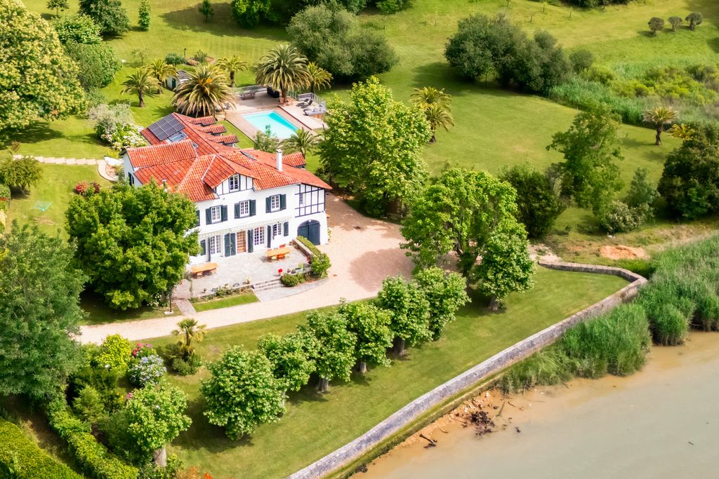 Domaine dela Rive Biarritz OliversTravels 1