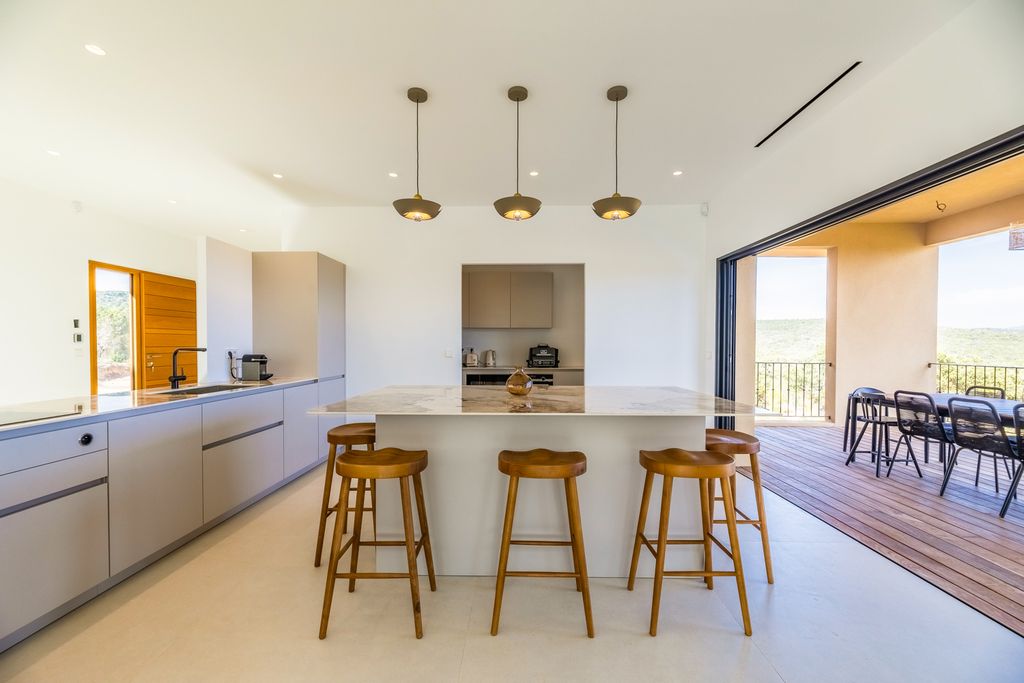 Villa Alta Mare CH Provence Olivers Travels 5