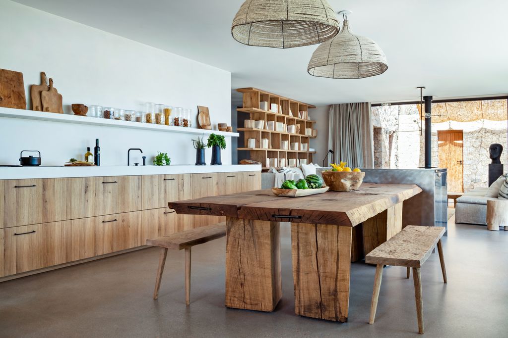 Villa Pietra di Mare CH Provence Olivers Travels 5