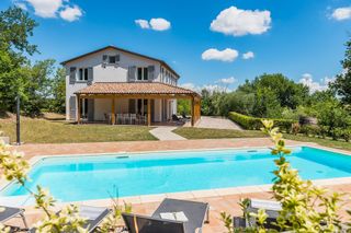 Casa Sibillina Le Marche Olivers Travels 1