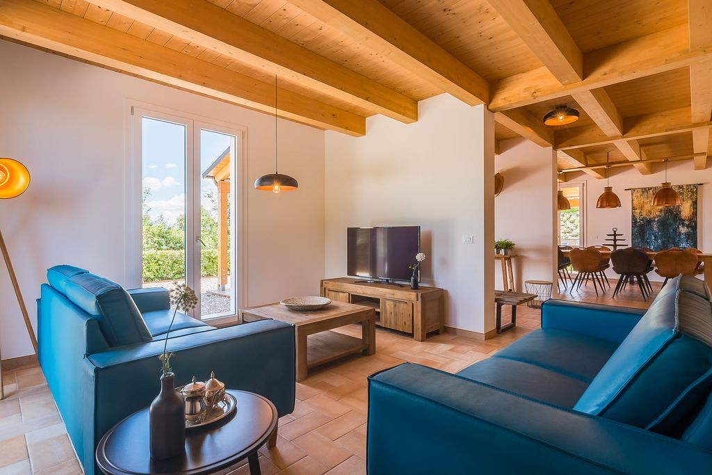 Casa Sibillina Le Marche Olivers Travels 3