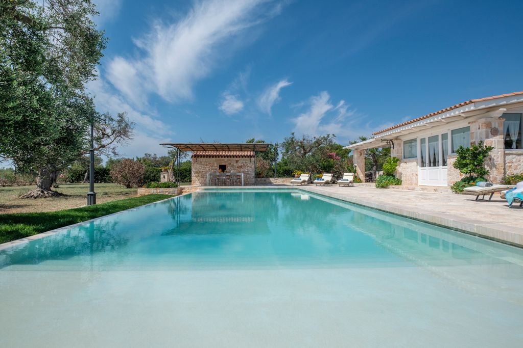 Villa Paringa Puglia Olivers Travels5