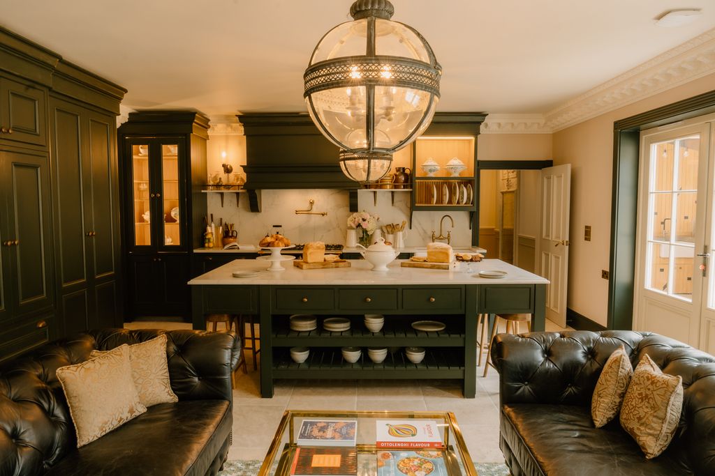 Chapelwood House Cheshire Olivers Travels 5