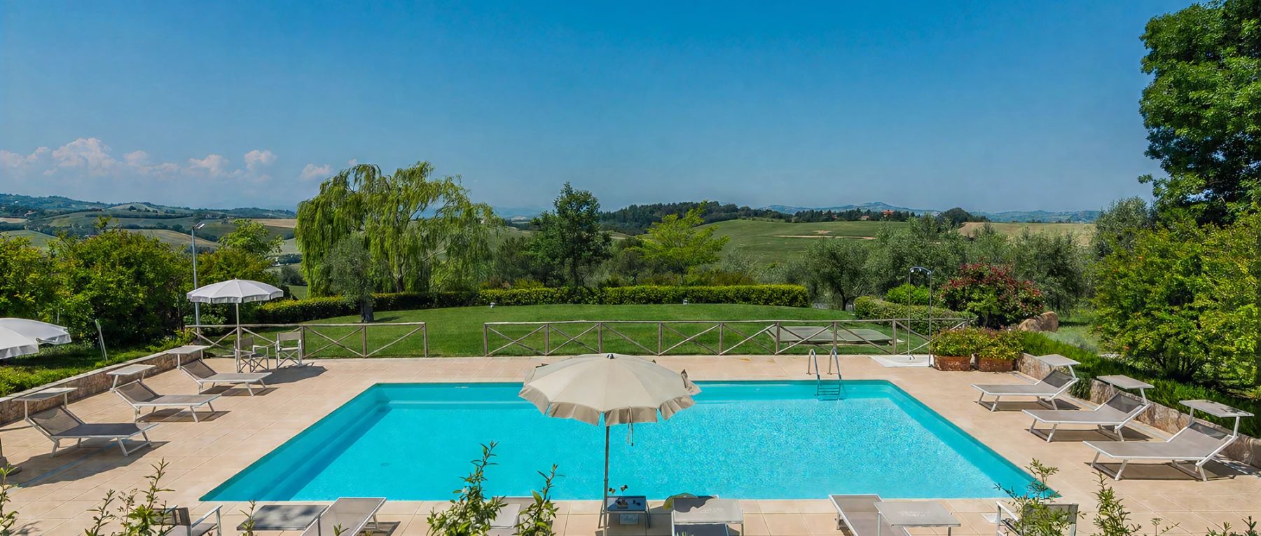 001 villa dell essenza central italy olivers travels desktop center