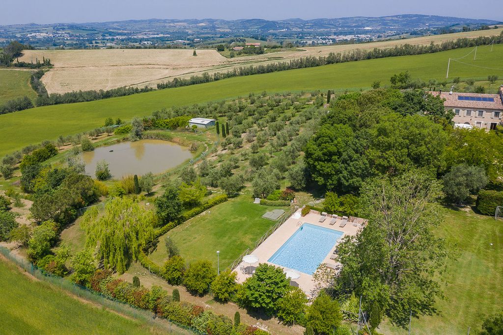 Villa Dell Essenza Le Marche Olivers Travels 2