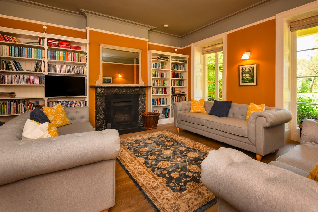 Eirian Hall Snowdonia Olivers Travels 3