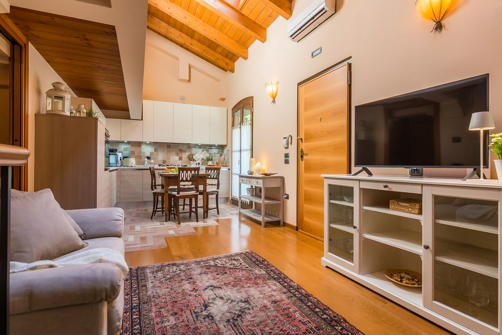 Casa Collina Le Marche Olivers Travels 4