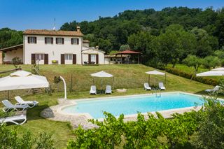 Villa Sorgiva Marche OliversTravels 1