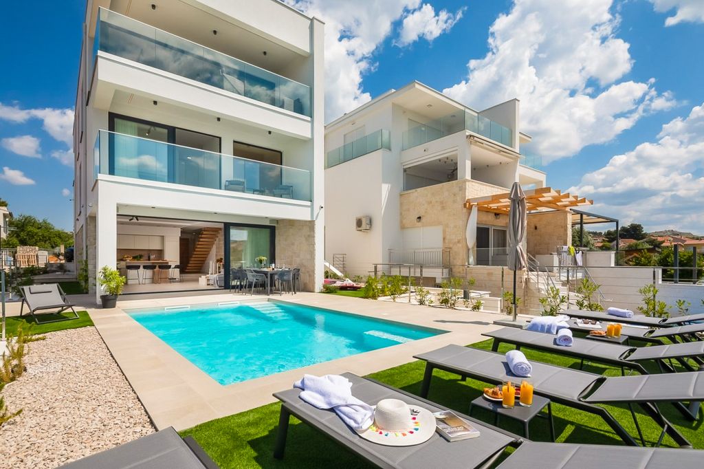 Villa Marevita Dalmatia Coast Olivers Travels 1