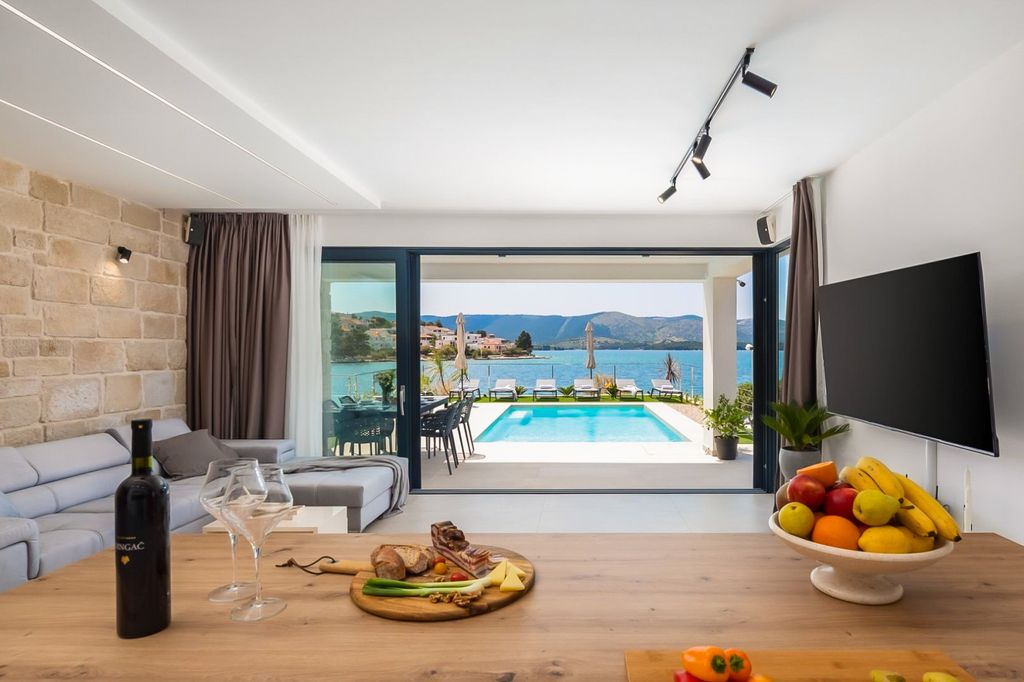 Villa Marevita Dalmatia Coast Olivers Travels 5