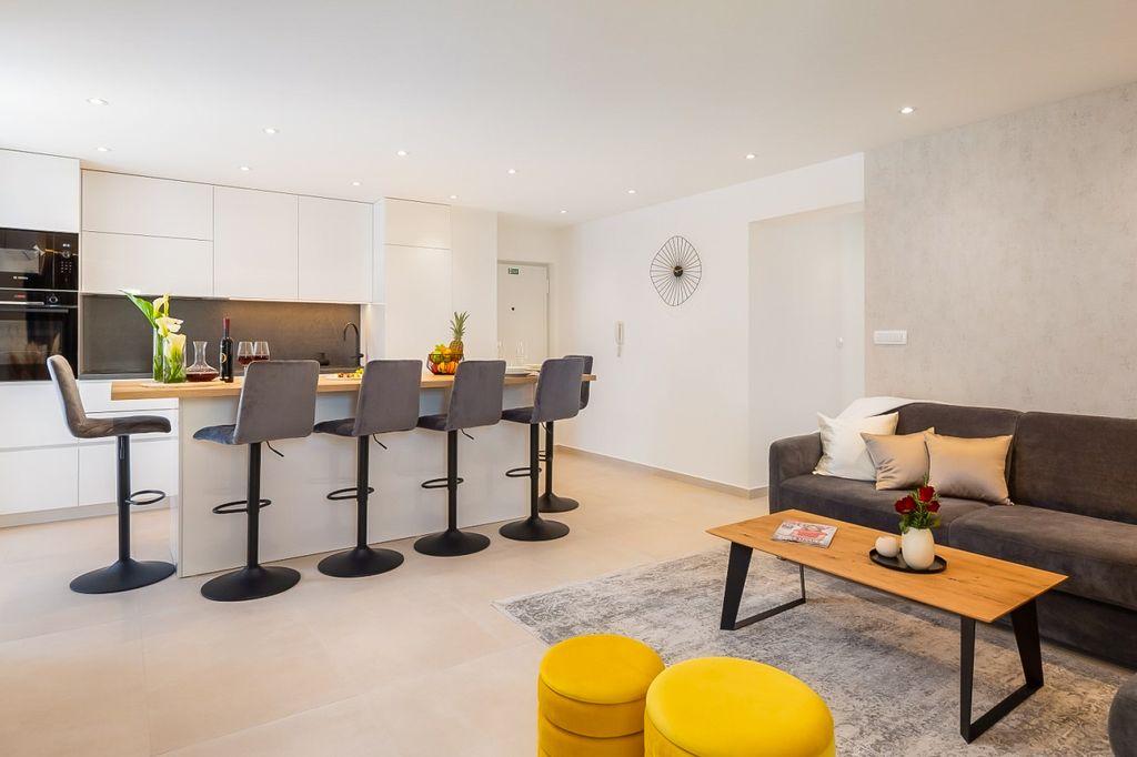 Apartment Solona Dalmatia Coast Olivers Travels 3