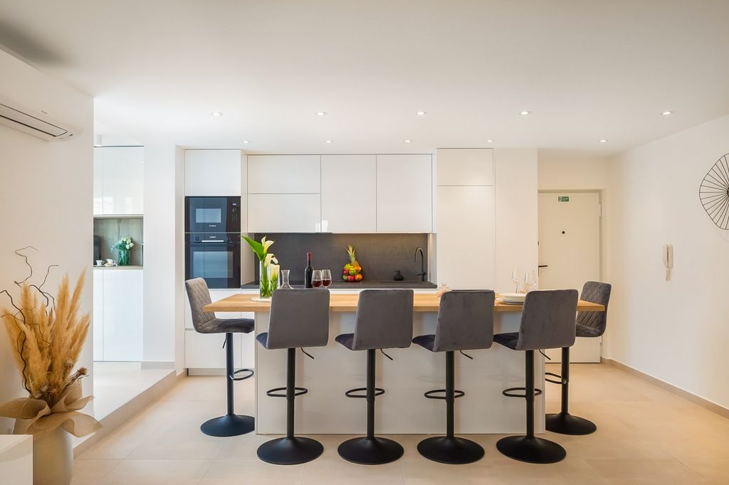 Apartment Solona Dalmatia Coast Olivers Travels 5