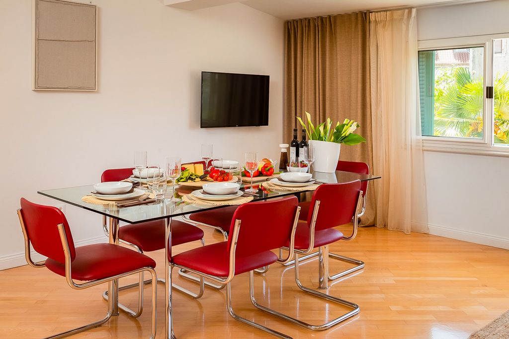 Apartment Romanza Split Olivers Travels 4