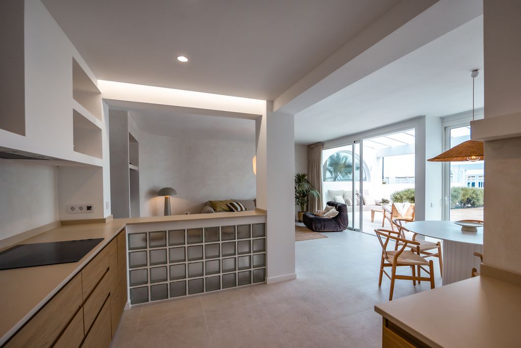 Villa Playa Vista Lobos OliversTravels 4