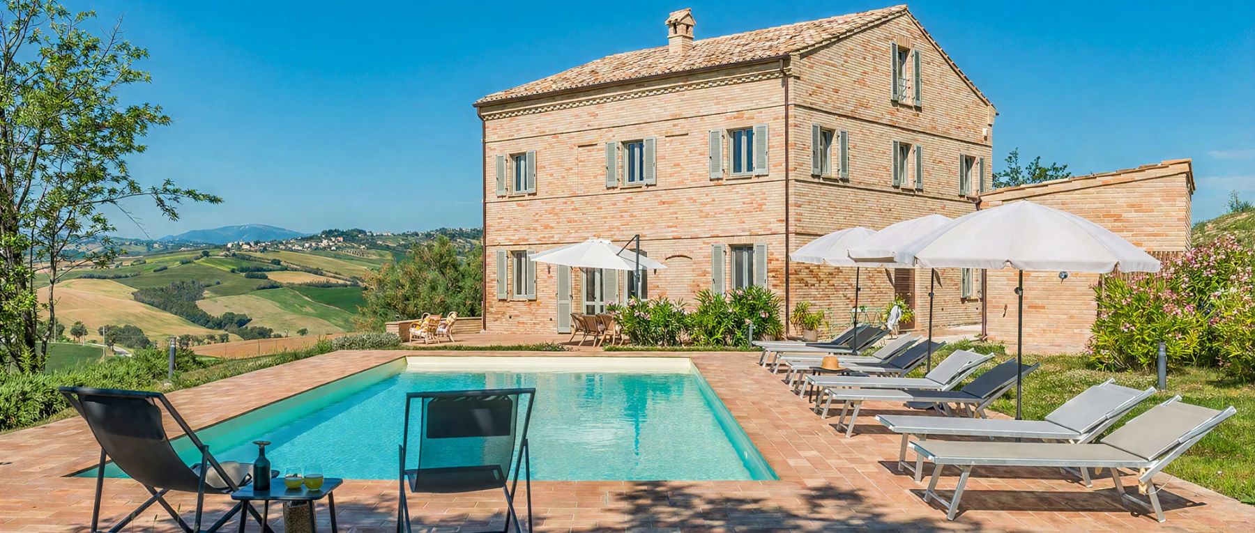001 villa truquile central italy olivers travels desktop center