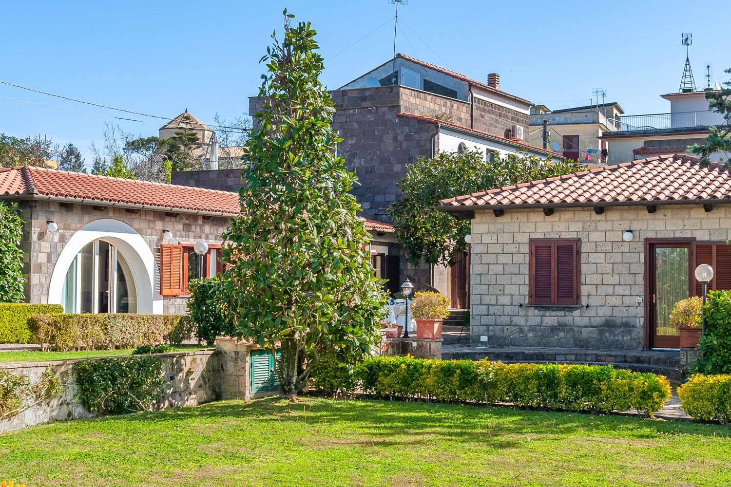 Casa Ferrante