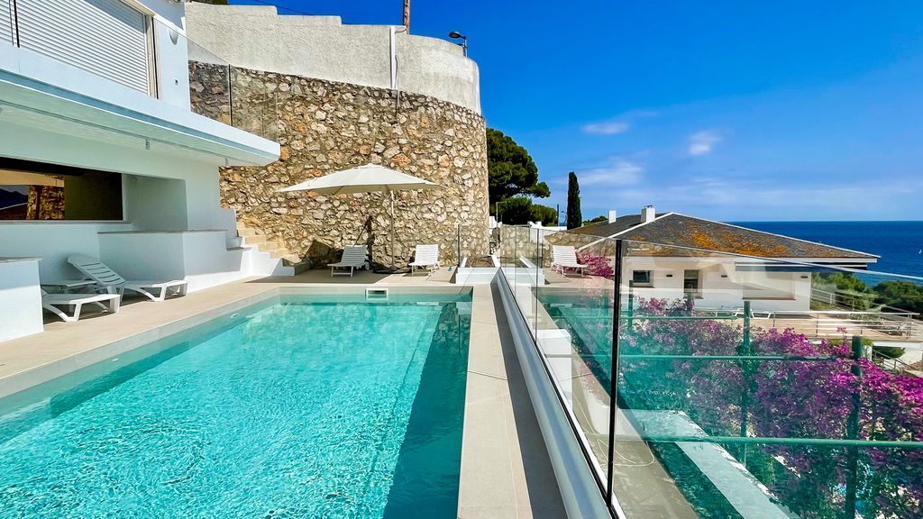 Villa Montgri Costa Brava Olivers Travels 1