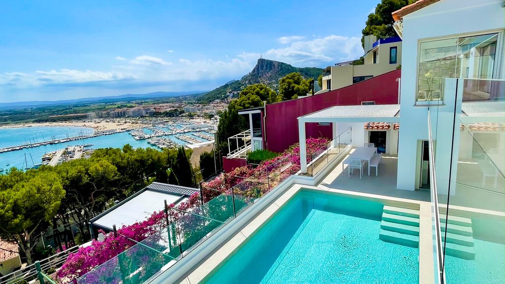 Villa Montgri Costa Brava Olivers Travels 6