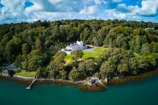 Saltstone Hall Anglesey Olivers Travels 1