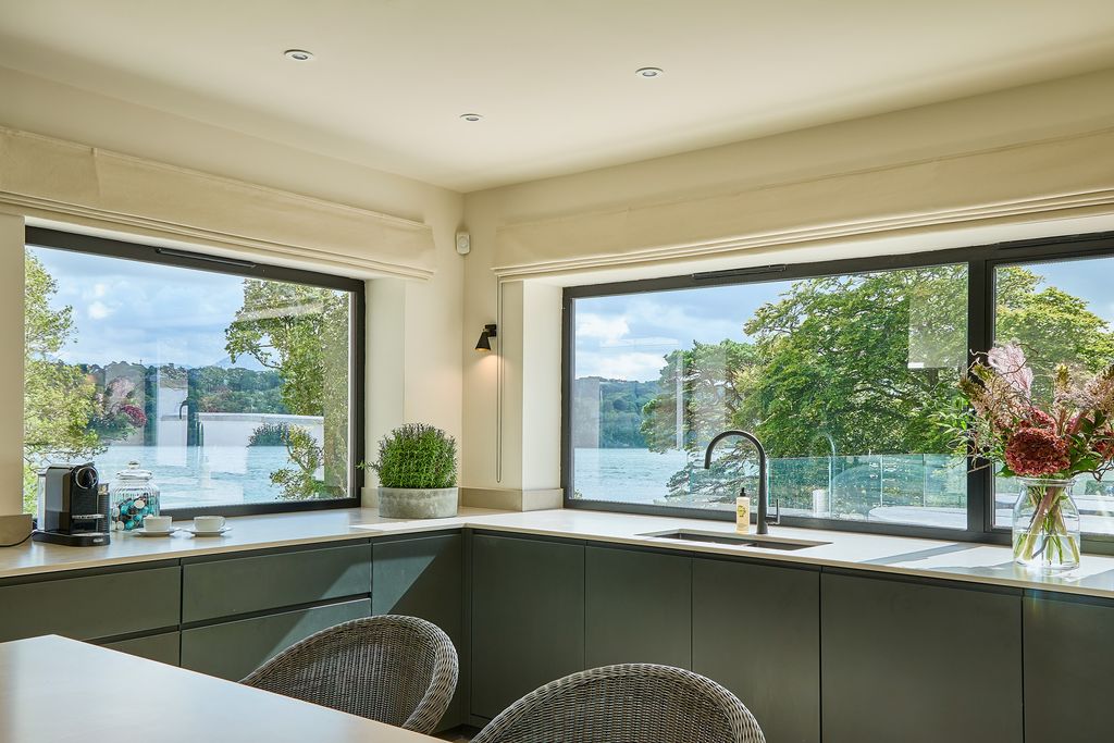 Saltstone Hall Anglesey Olivers Travels 5