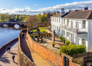 Quill House Cheshire Olivers Travels 1