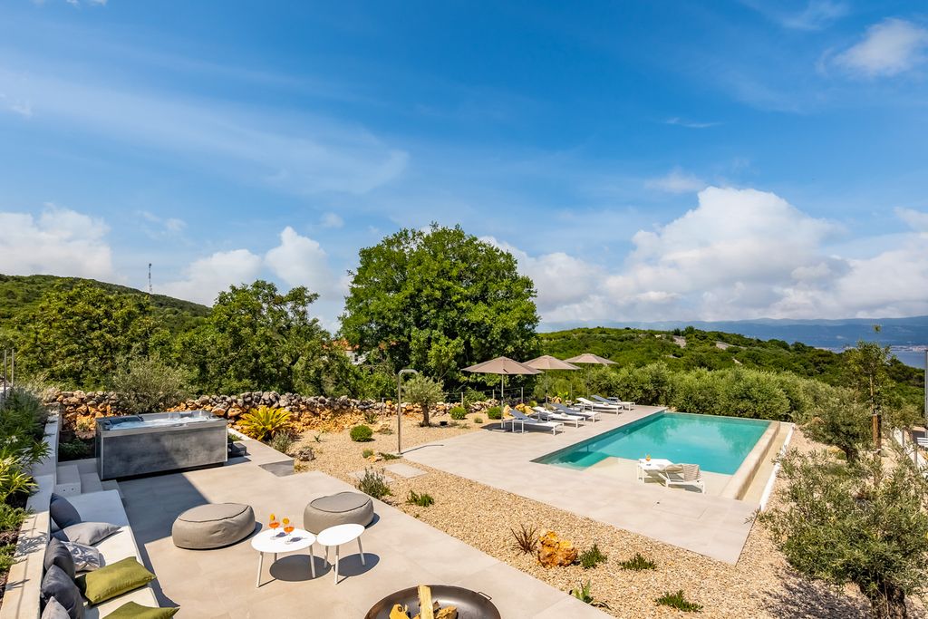 SeaSage Villa Krk OliversTravels 2