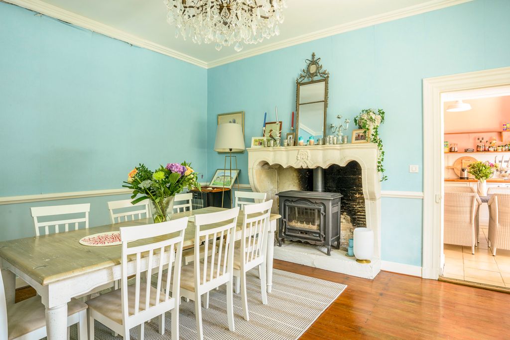 Maison des Lustres 4