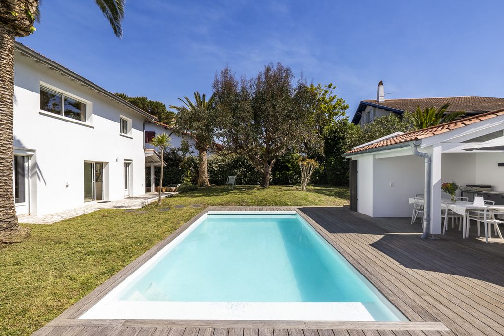 Maison Ananas Biarritz OliversTravels 2