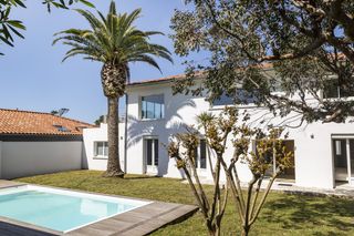 Maison Ananas Biarritz OliversTravels 8