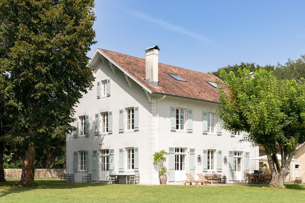 Maison Monique Aquitane OliversTravels 1