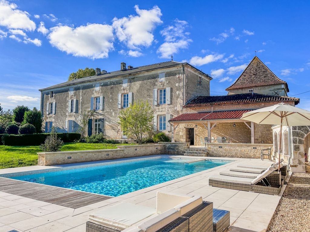 La Chartreuse D'Aigre PF OliversTravels 1