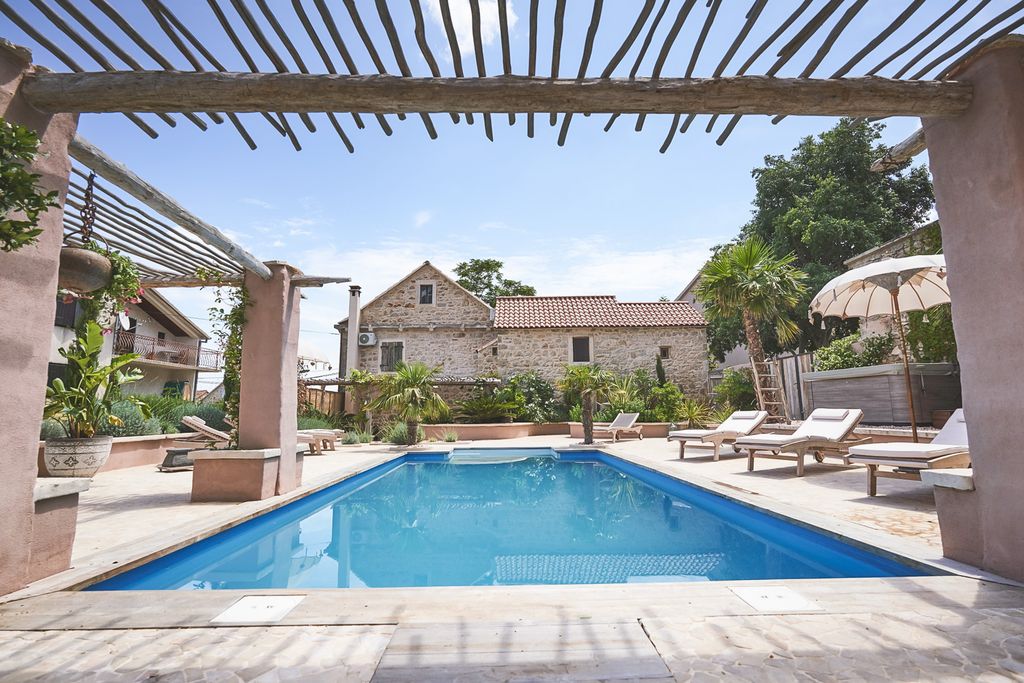 Villa Vinarija Hvar Olivers Travels 1